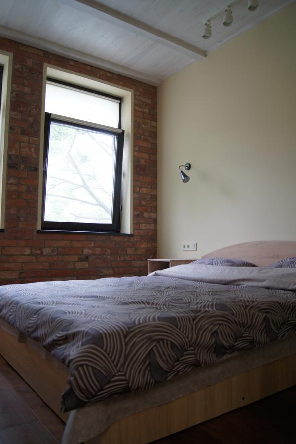 Apartment Near Golden Gates Киев Екстериор снимка